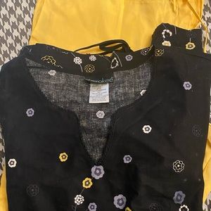 New scrub set  size 2xl